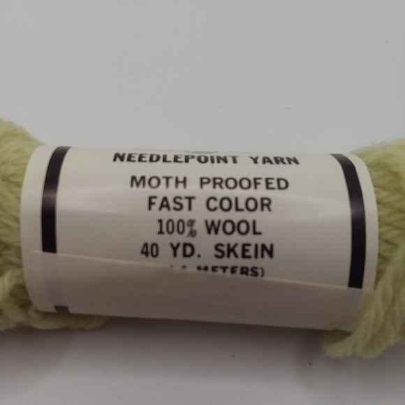 9 Elsa Williams 40 Yd Skeins Tapestry Wool Needlepoint Yarn Color Green‎ 406 VTG - Picture 6 of 6